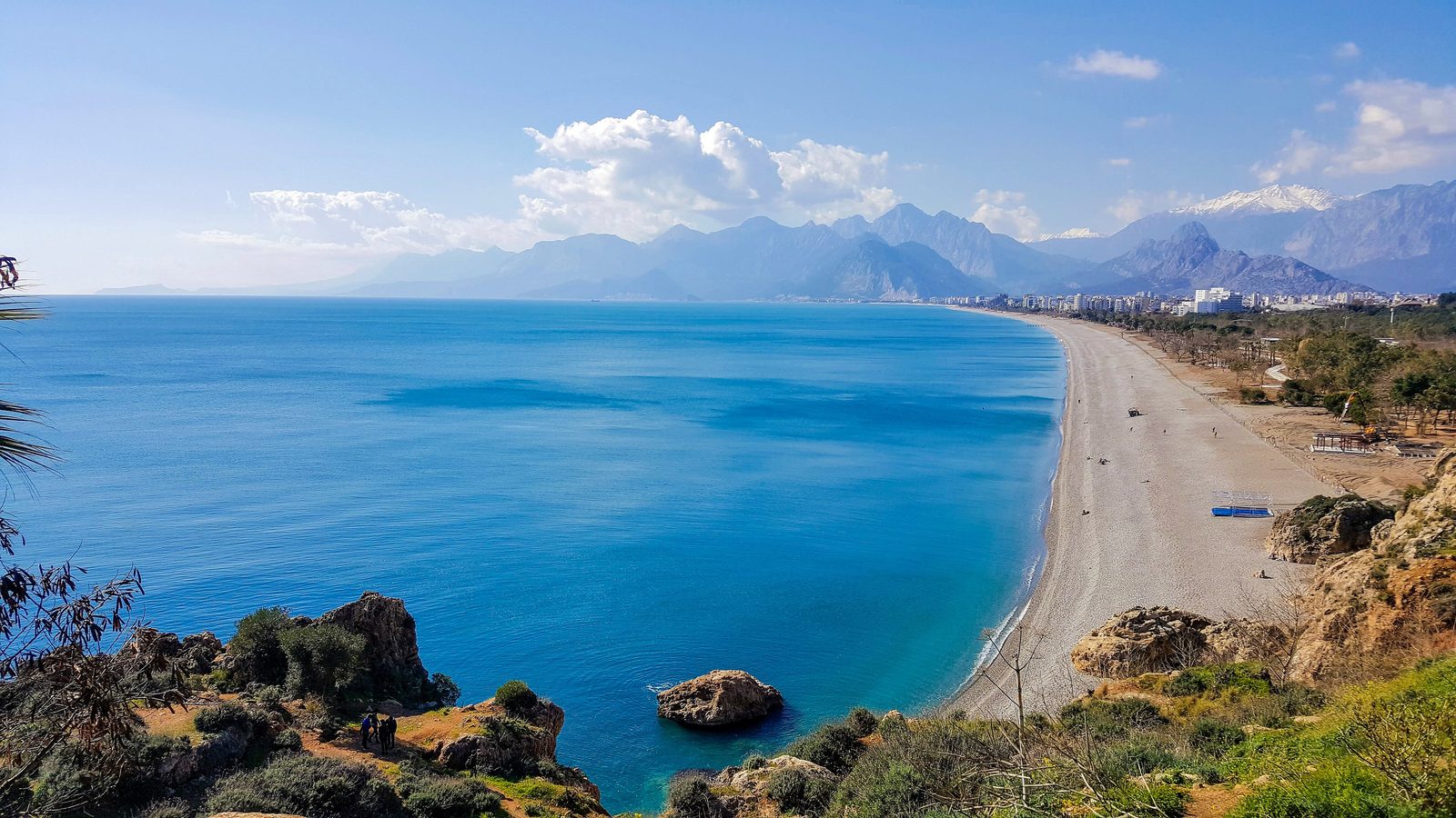 La côte d'Antalya et les monts Taurus
